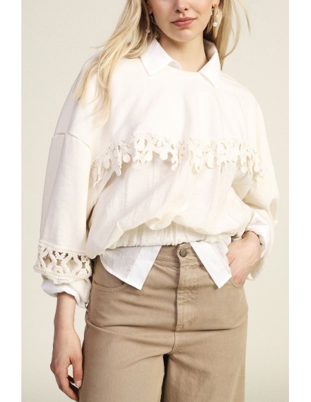 Ruime sweater met opengewerkte details en geborduurde inzetstukken Dixie