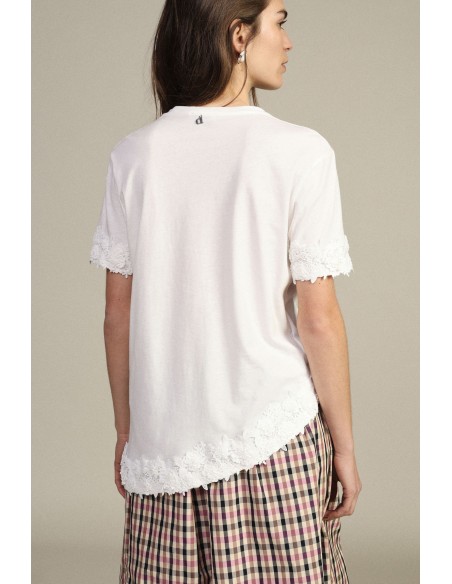 Dixie T-shirt met korte mouwen, asymmetrische zoom en kant