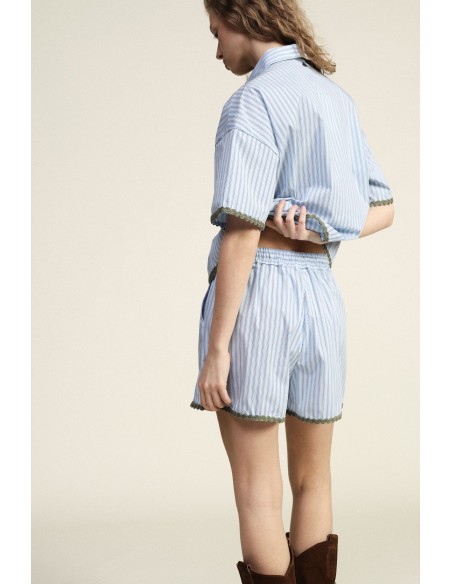 Regular-fit gestreepte shorts met decoratieve biezen van Dixie