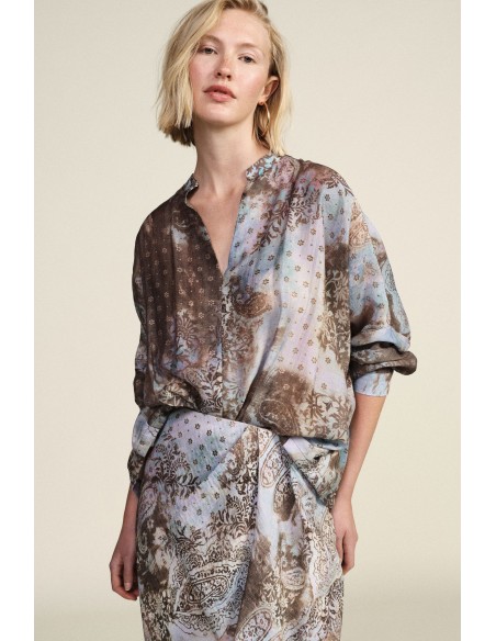 Ruime paisleyblouse met ronde hals Dixie
