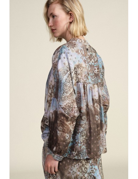 Ruime paisleyblouse met ronde hals Dixie