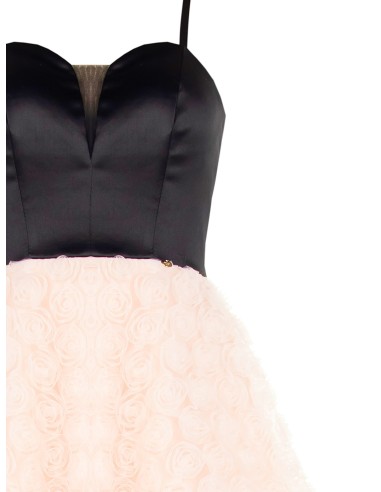 Korte ballonjurk met delicate rozen van tule met driedimensionaal effect en een bustier van satijn Rinascimento