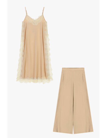 Set met wijde broek en top met kant Dixie