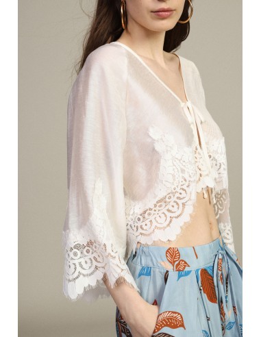 Korte blouse met wijde mouwen en kanten zoom Dixie
