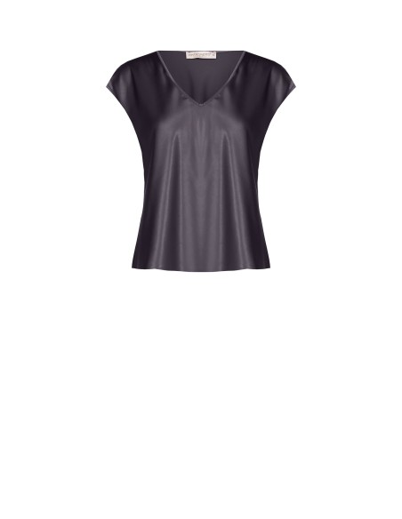 Getailleerde soepele satijnen blouse met V-hals Rinascimento