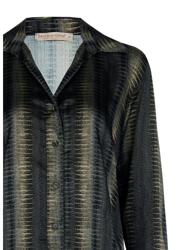 Ruimvallende en soepele blouse van slangenprintsatijn van Rinascimento
