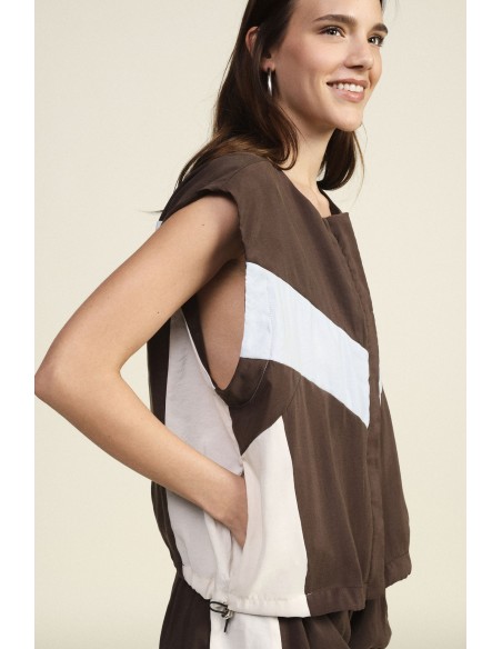 Kort vest met colorblockmotief en trekkoord van Dixie