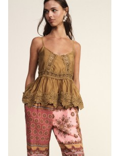 Top met dunne schouderbandjes en kanten details Dixie