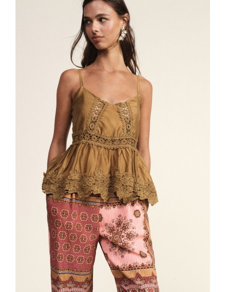 Top met dunne schouderbandjes en kanten details Dixie