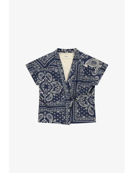 Kort gilet met paisleyprint en ceintuur van Dixie