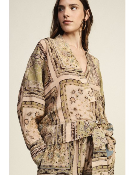 Dixie Fantasieblouse met frontale knoop en lange mouwen