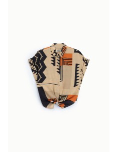 Dixie blouse met geometrische print, wijde mouwen en knoop aan de voorkant