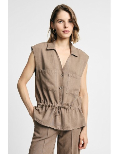 Gilet met opgestikte zakken en een taillekoord Please