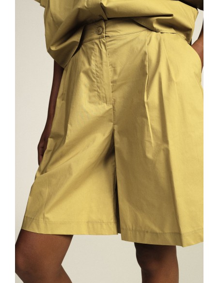 Dixie short met hoge taille, plooien en zijzakken
