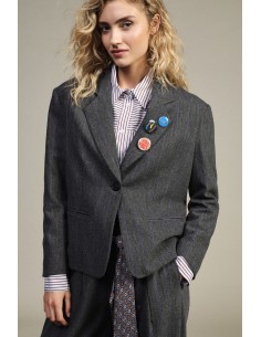 Blazer met knopen en decoratieve spelden, gestreept dessin Dixie