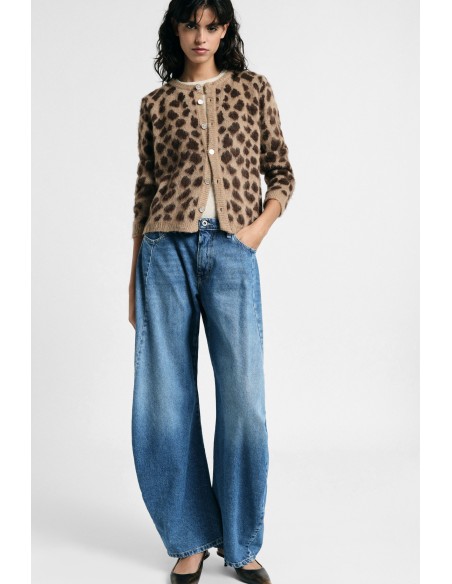 Jeans met wijde pijpen en plooien aan de voorkant, alstublieft