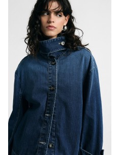 Korte denimjas met hoge kraag en knopen Please
