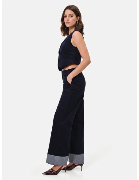 Wijde veloursbroek met maxi-denimomslagen van Rinascimento