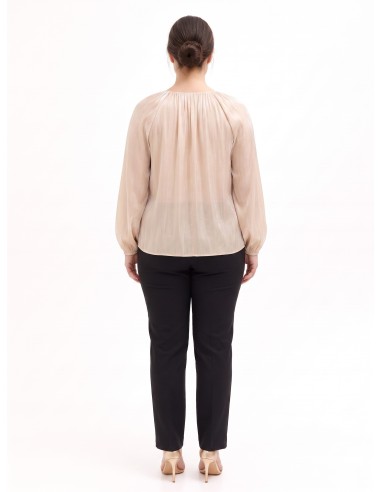 Soepelvallende curvy blouse van gelamineerd satijn met cut-out en juweeldetail Rinascimento Curvy