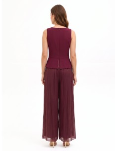 Palazzo-jumpsuit van gelamineerd satijn met een soepelvallend lijfje van Rinascimento-stof 2