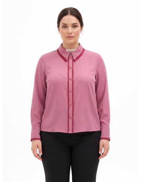 Curvy overhemd van mat satijn met contrasterende details van Rinascimento Curvy