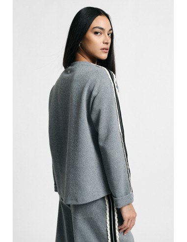 Sweater met ronde hals en strepen op de mouwen alstublieft