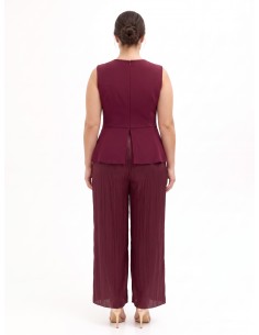 Curvy jumpsuit in Palazzo-model van cadi-stof en gelamineerd satijn van Rinascimento Curvy 2
