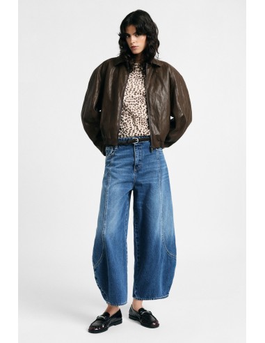 Jeans met balloon fit, hoge taille en afgeronde naden alstublieft