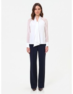 Vloeiende blouse van een zijdenmix met strik Rinascimento 2