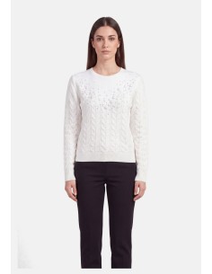 Liu Jo-trui met tweedelige look