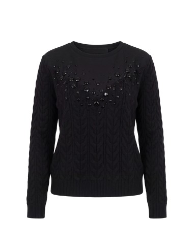 Liu Jo-trui met tweedelige look