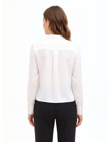 Blouse van mat satijn met geplooid middenpand en verborgen knopen Rinascimento