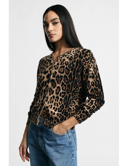 Damesvest met dierenprint en knopen aan de voorkant.