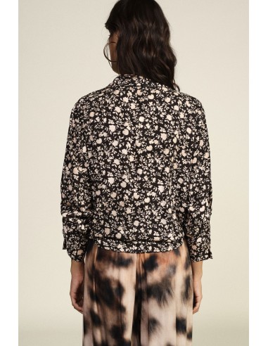 Dixie Blouse met Bloemenprint en Knoopdetail aan de Voorkant