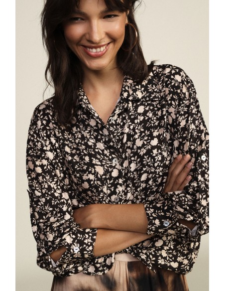 Dixie Blouse met Bloemenprint en Knoopdetail aan de Voorkant