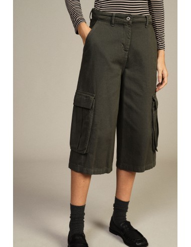 Karamelkleurige shorts met ruime zijzakken Dixie
