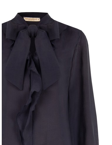 Soepelvallende blouse van lyocell met V-hals en volant Rinascimento