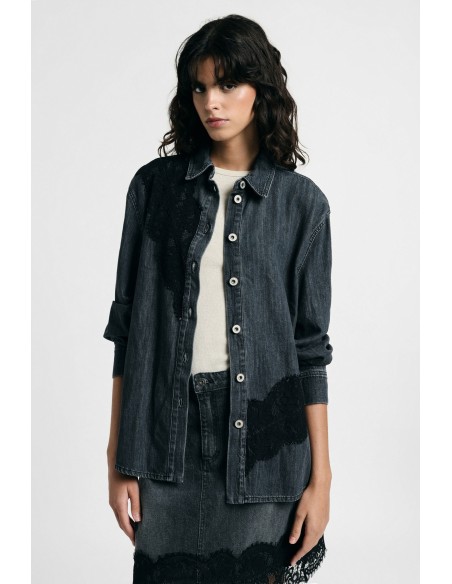 Denimblouse met kanten inzetstukken en knopen aub