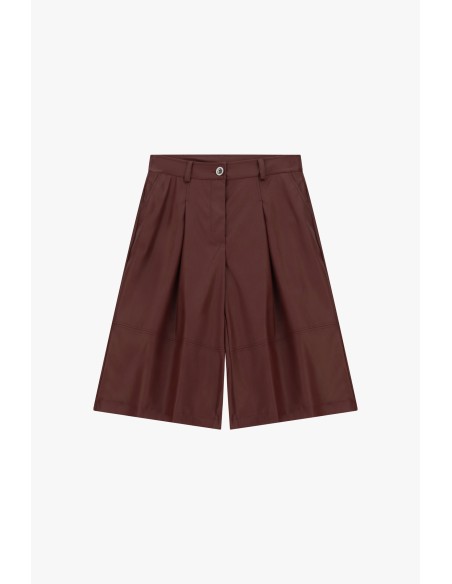 Short met normale taille, plooien en riemlussen