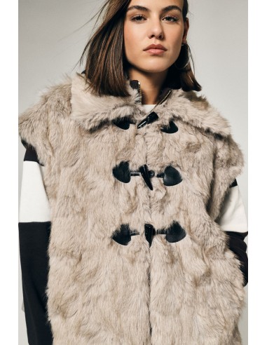 Gilet van imitatiebont met houtje-touwtjesluiting en brede kraag Please