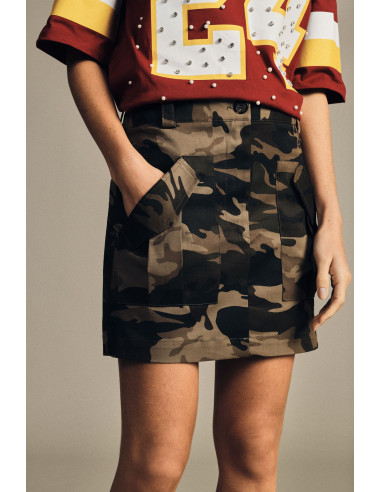 Korte camouflageprint rok met opgestikte zakken van Dixie