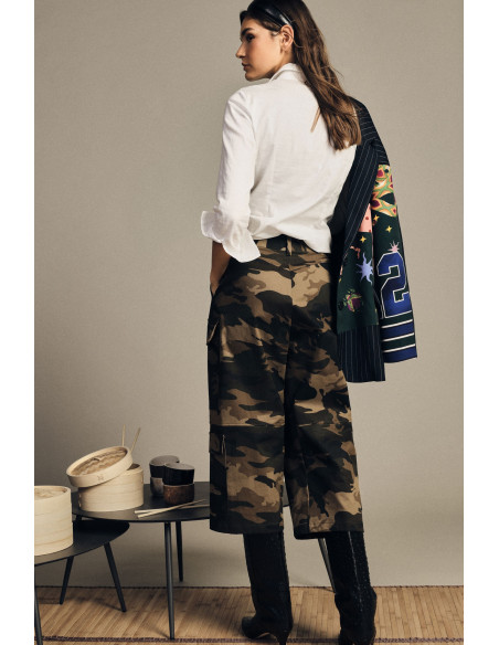 Dixie cropped broek met camouflageprint en zakken