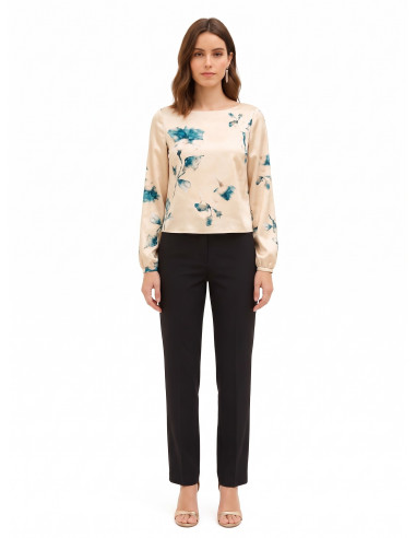 Losvallende, soepelvallende satijnen blouse met bloemenprint Rinascimento