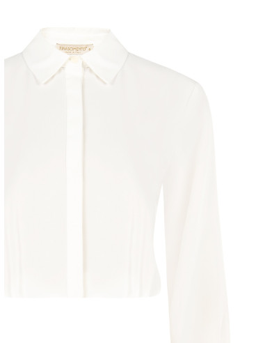 Soepelvallende cropblouse van mat satijn met verborgen knopen Rinascimento