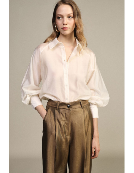 Wijde blouse met ballonmouwen en knoopsluiting aan de voorkant Dixie