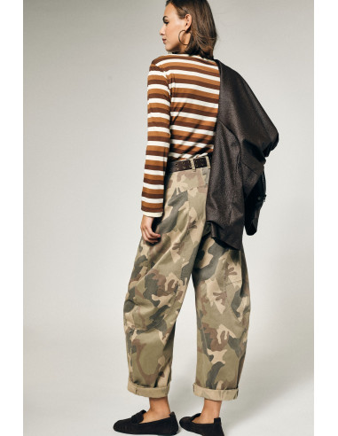 Palazzobroek met camouflageprint en riem Please