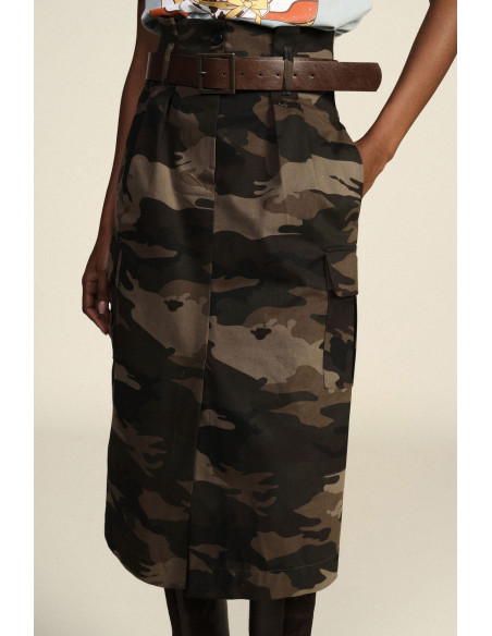 Dixie halflange rok met camouflageprint en riem