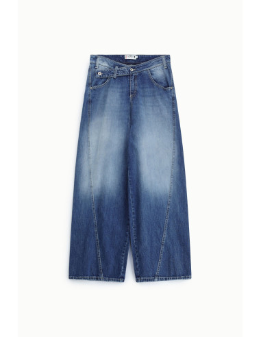 Wide-leg jeans met middelhoge taille en gewassen effect alstublieft