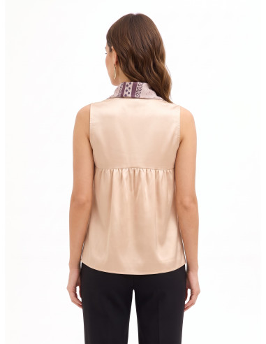 Vloeiende satijnen blouse met V-hals en afneembare sjaal met logo Rinascimento