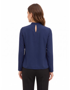 Vloeiende georgetteblouse met plooien aan de voorkant Rinascimento 2
